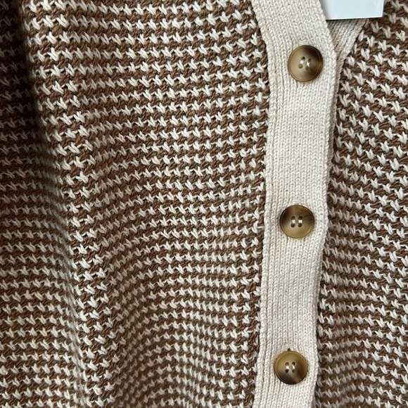 One Grey Day Brizo Houndstooth Cardigan Sweater In Beige - Picture 7 of 15